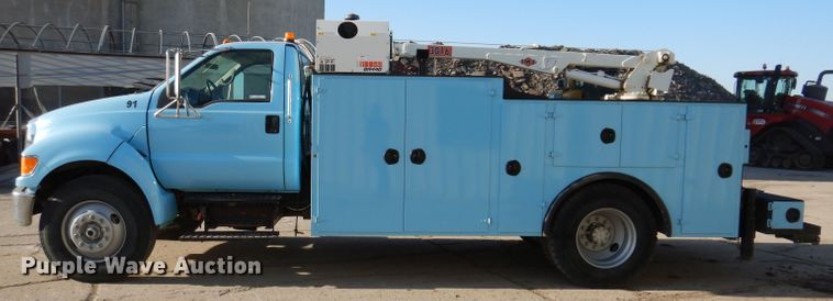 image for item KA9397 2006 Ford F750  utility / service truck