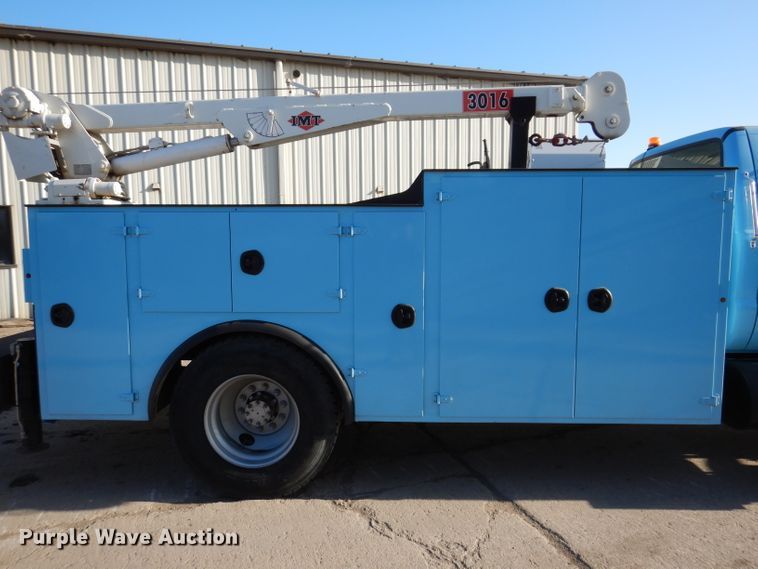 image for item KA9397 2006 Ford F750  utility / service truck