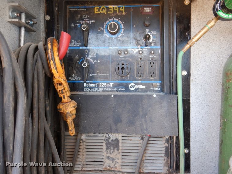 image for item KA9397 2006 Ford F750  utility / service truck