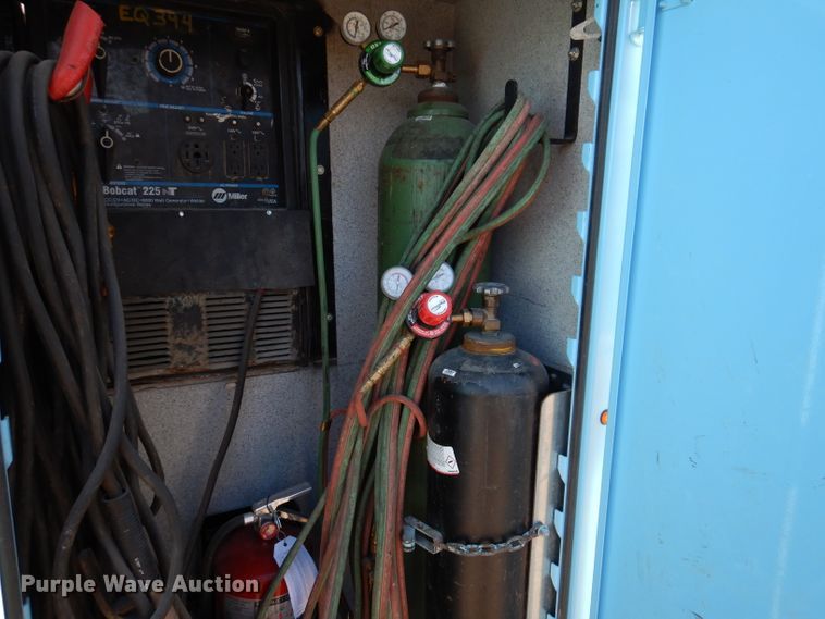 image for item KA9397 2006 Ford F750  utility / service truck