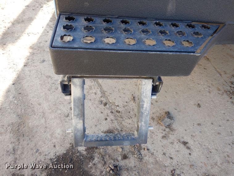 image for item KA9397 2006 Ford F750  utility / service truck