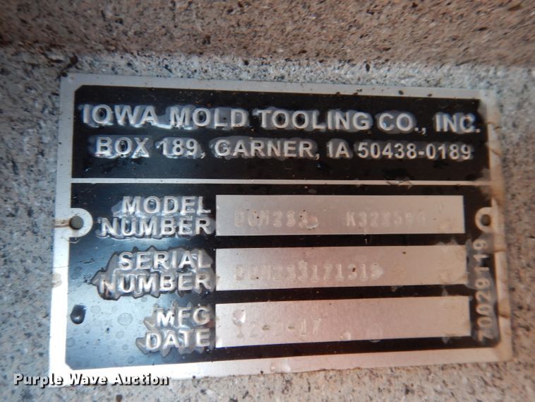 image for item KA9397 2006 Ford F750  utility / service truck