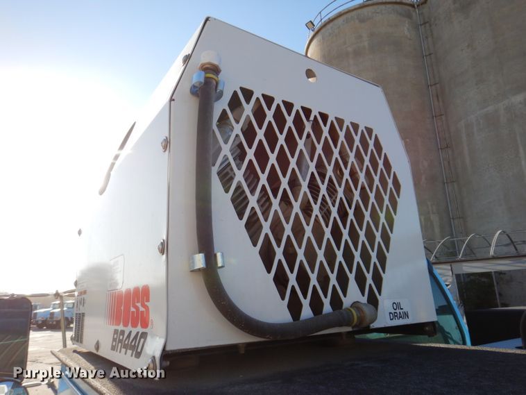 image for item KA9397 2006 Ford F750  utility / service truck