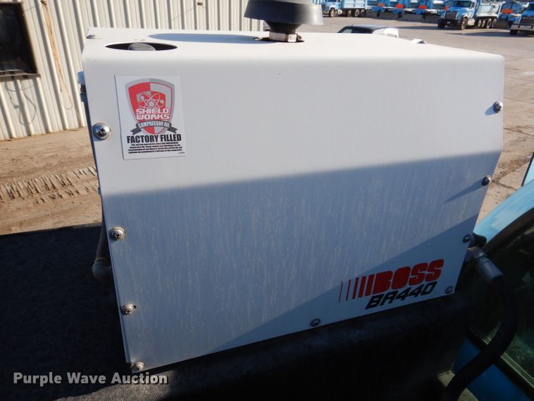 image for item KA9397 2006 Ford F750  utility / service truck