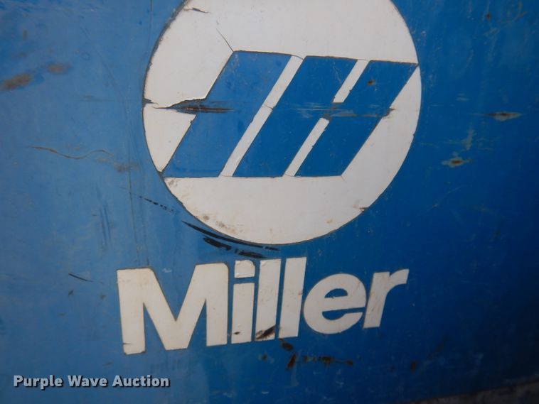 image for item KA9397 2006 Ford F750  utility / service truck