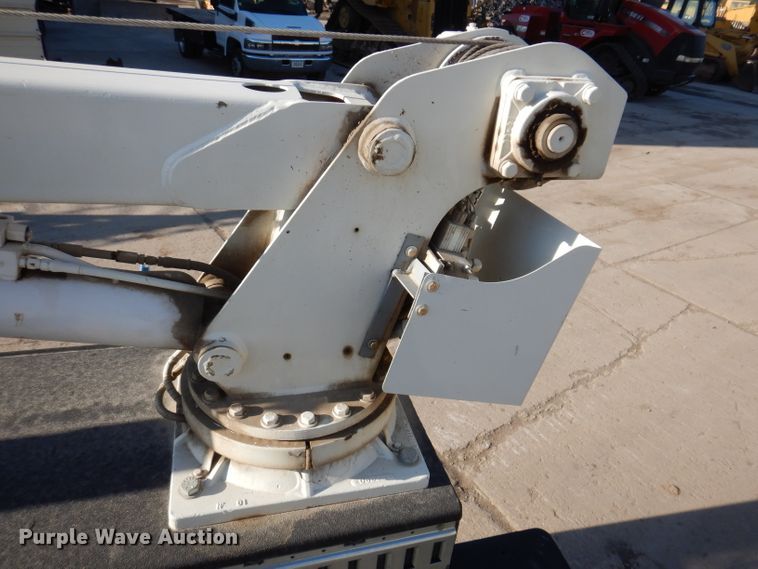 image for item KA9397 2006 Ford F750  utility / service truck