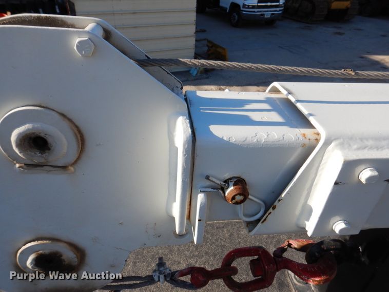 image for item KA9397 2006 Ford F750  utility / service truck