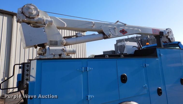 image for item KA9397 2006 Ford F750  utility / service truck