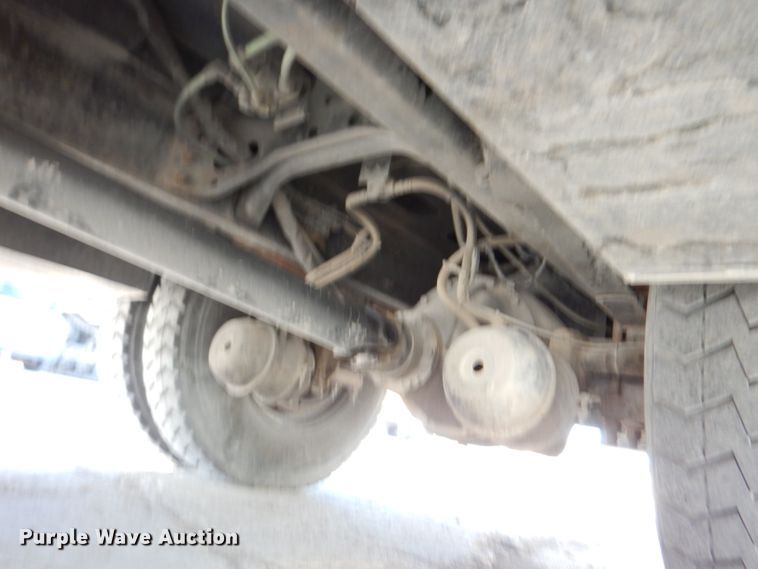 image for item KA9397 2006 Ford F750  utility / service truck