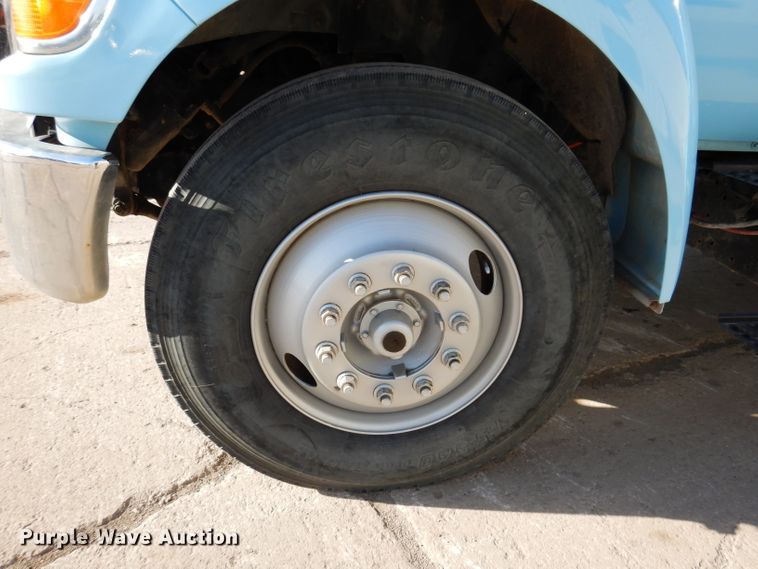 image for item KA9397 2006 Ford F750  utility / service truck