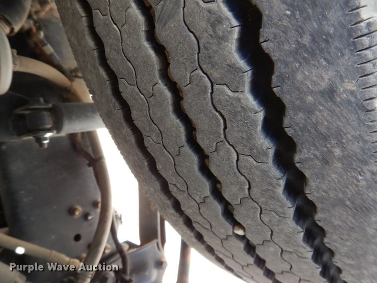 image for item KA9397 2006 Ford F750  utility / service truck