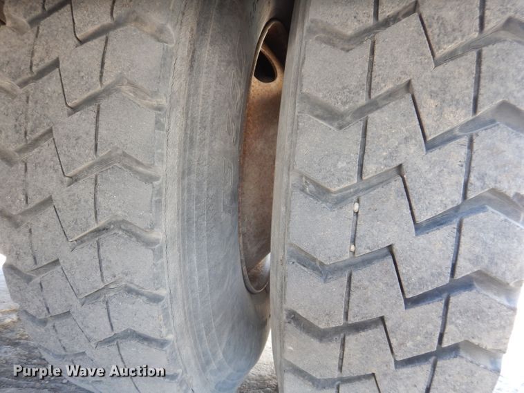 image for item KA9397 2006 Ford F750  utility / service truck