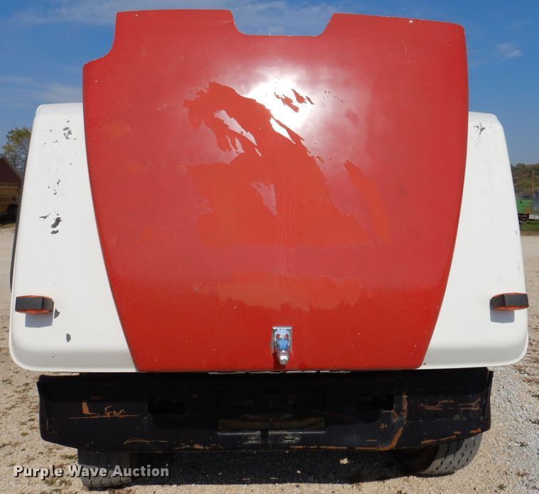 image for item KA9433 1992 Mack RD690S  semi truck