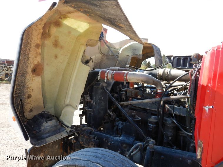 image for item KA9433 1992 Mack RD690S  semi truck