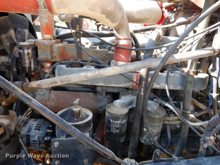 image for item KA9433 1992 Mack RD690S  semi truck