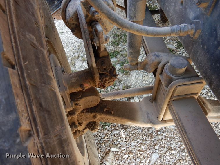 image for item KA9433 1992 Mack RD690S  semi truck