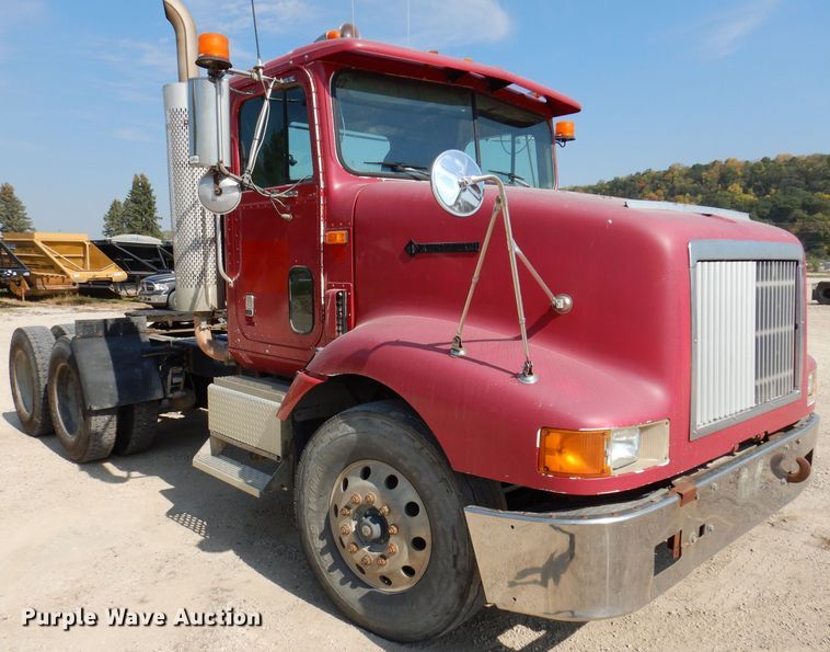 image for item KA9434 1995 International 9200  semi truck