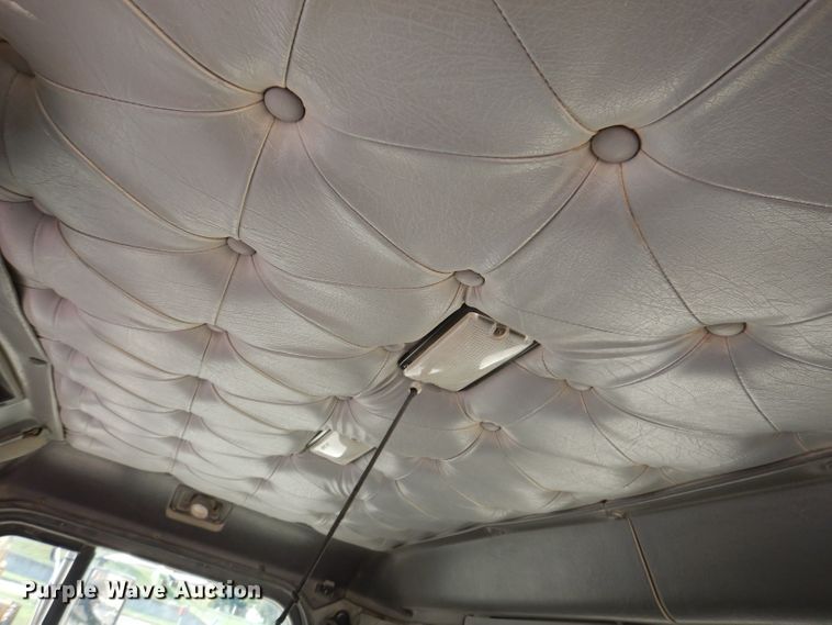 image for item KA9434 1995 International 9200  semi truck