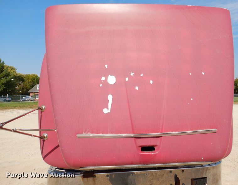 image for item KA9434 1995 International 9200  semi truck