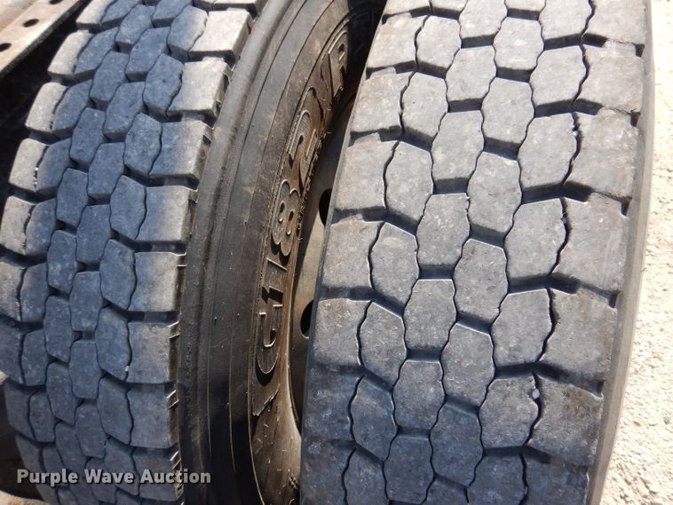 image for item KA9434 1995 International 9200  semi truck