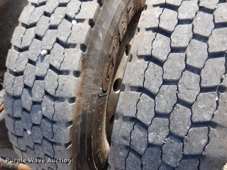 image for item KA9434 1995 International 9200  semi truck