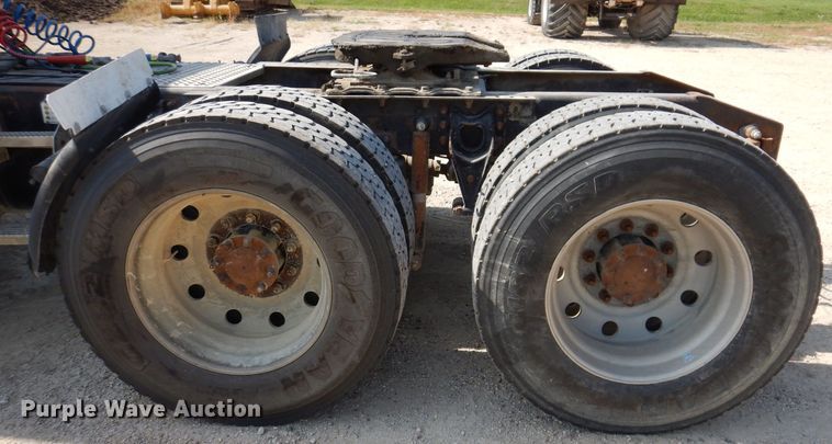 image for item KA9434 1995 International 9200  semi truck