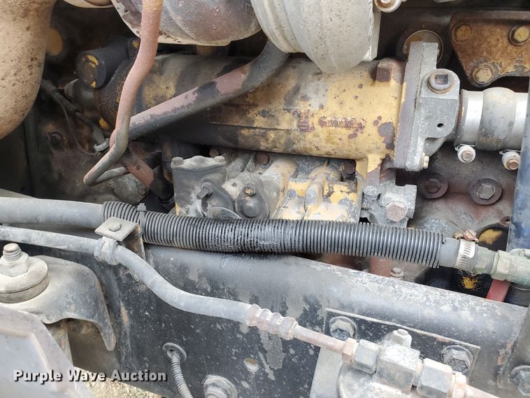 image for item KC9562 1999 International 9200  semi truck