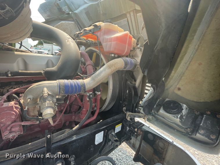 image for item KK9423 2012 Mack CHU613  semi truck