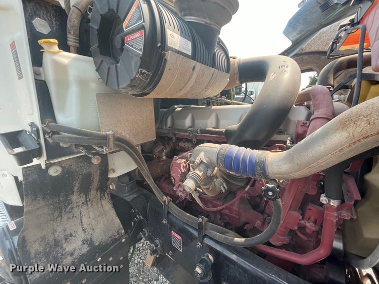 image for item KK9423 2012 Mack CHU613  semi truck