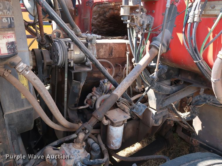 image for item KQ9754 1987 Vovlo White WCS  semi truck