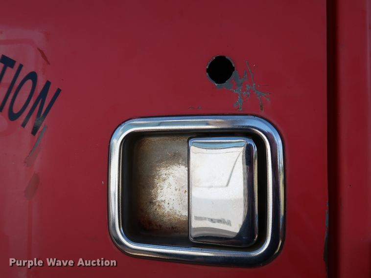 image for item KQ9754 1987 Vovlo White WCS  semi truck