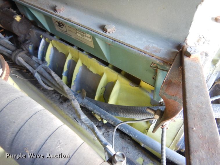 image for item KU9134 1976 White Road Commander 2  semi truck