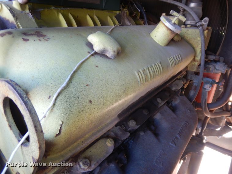 image for item KU9134 1976 White Road Commander 2  semi truck