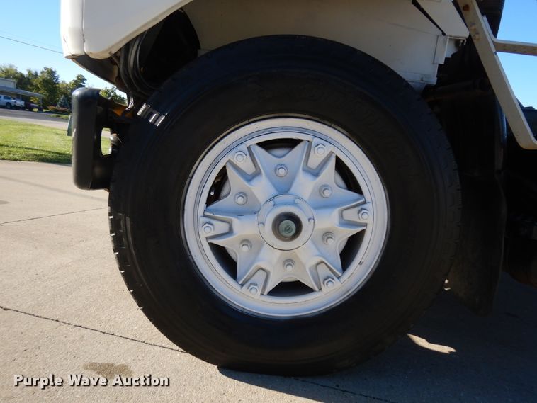 image for item KU9134 1976 White Road Commander 2  semi truck