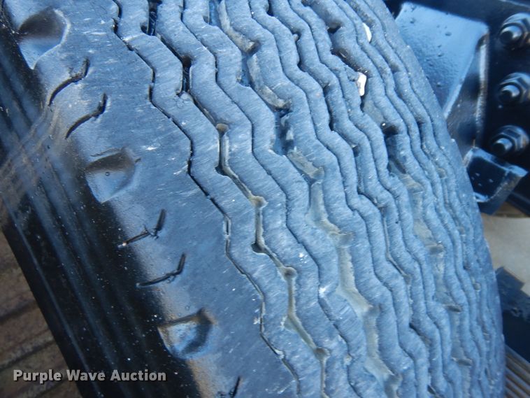 image for item KU9134 1976 White Road Commander 2  semi truck