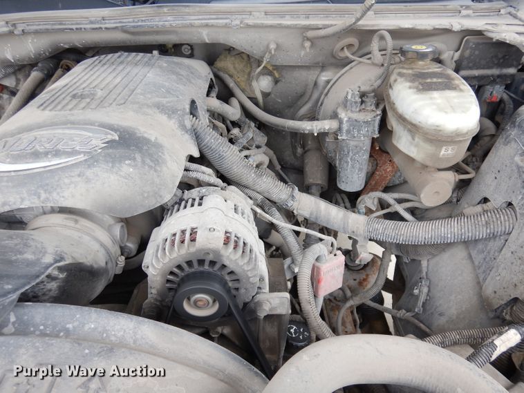 image for item DG0881 2003 Chevrolet Silverado 1500  pickup truck cab and chassis