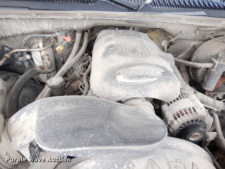 image for item DG0881 2003 Chevrolet Silverado 1500  pickup truck cab and chassis