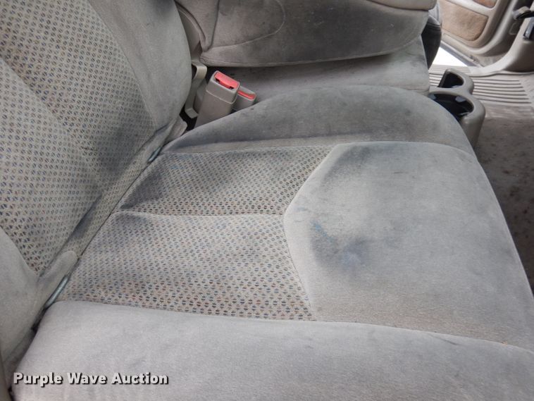 image for item DG0881 2003 Chevrolet Silverado 1500  pickup truck cab and chassis