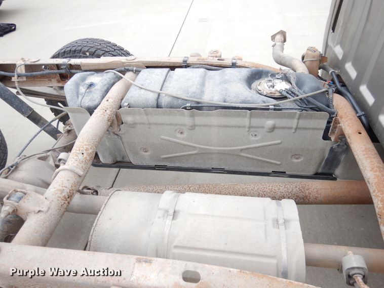 image for item DG0881 2003 Chevrolet Silverado 1500  pickup truck cab and chassis