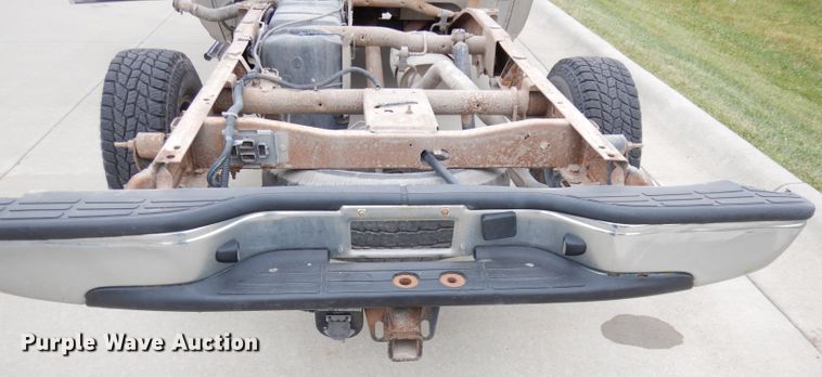 image for item DG0881 2003 Chevrolet Silverado 1500  pickup truck cab and chassis
