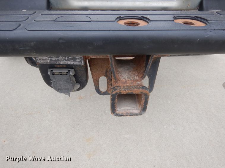 image for item DG0881 2003 Chevrolet Silverado 1500  pickup truck cab and chassis