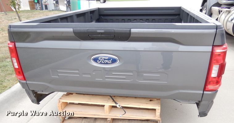 image for item DG0882 2021 Ford F150  pickup truck bed