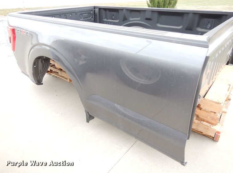 image for item DG0882 2021 Ford F150  pickup truck bed