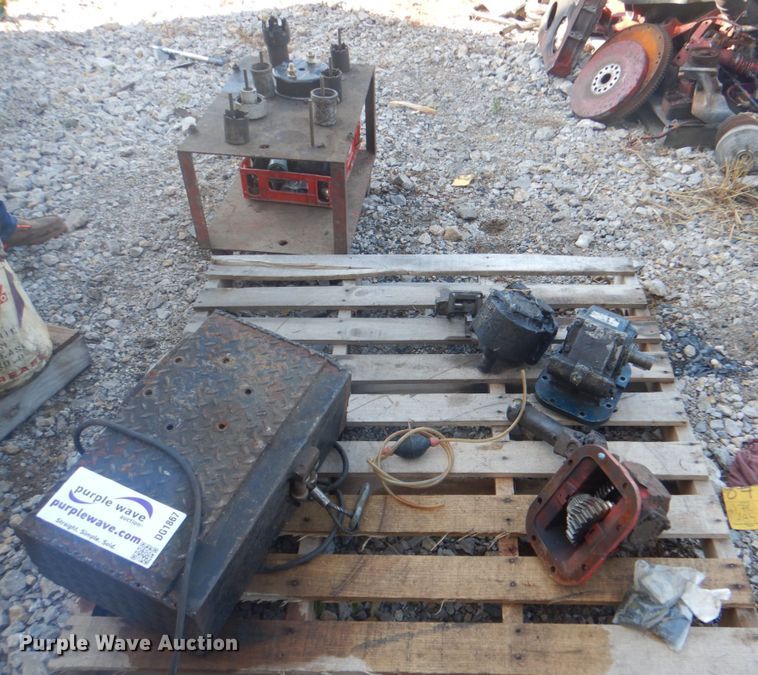 image for item DG1867 Truck parts