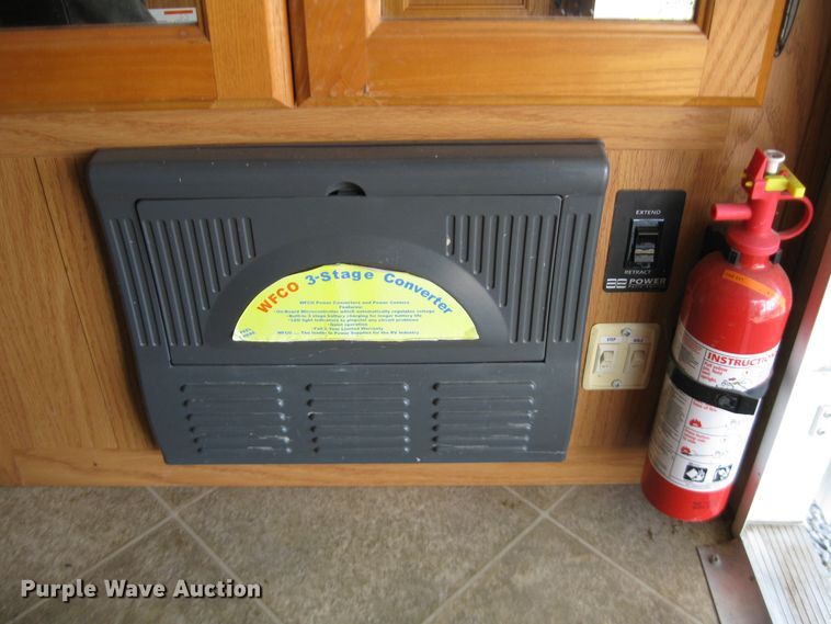 image for item DI2767 2009 Sundance  camper