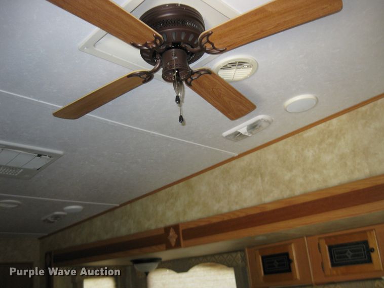 image for item DI2767 2009 Sundance  camper