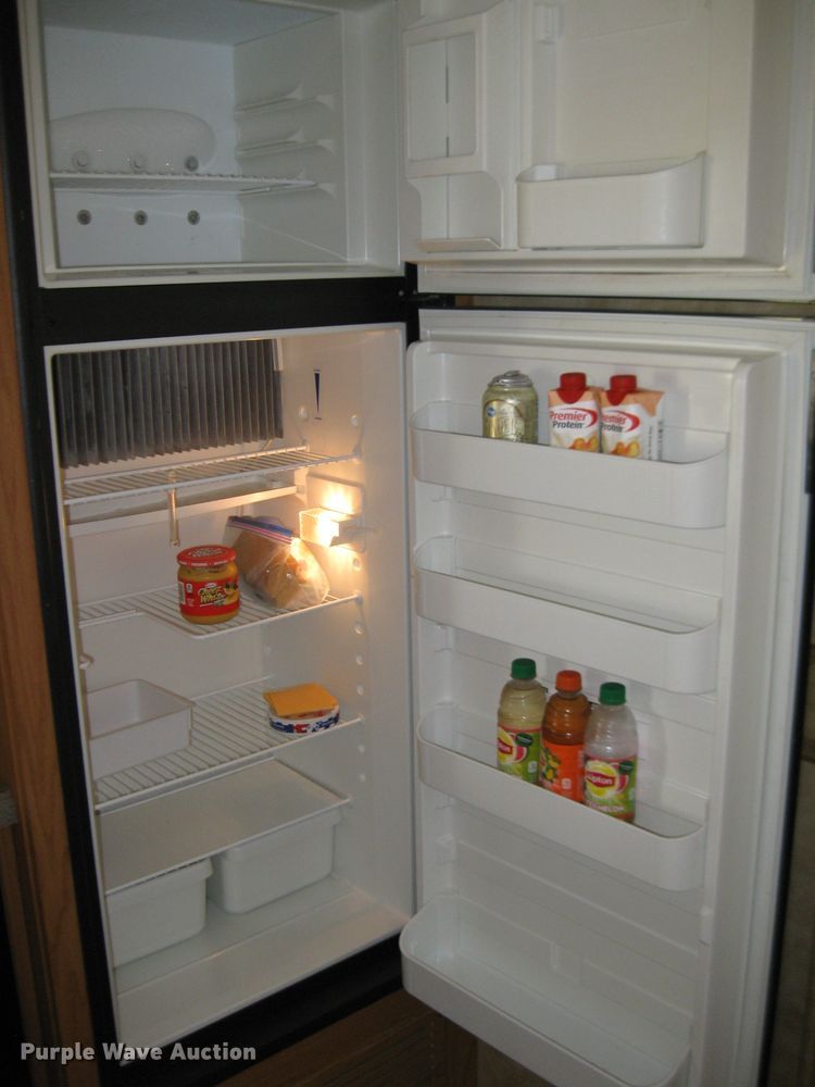 image for item DI2767 2009 Sundance  camper