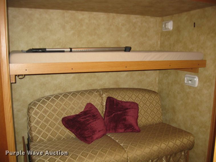 image for item DI2767 2009 Sundance  camper