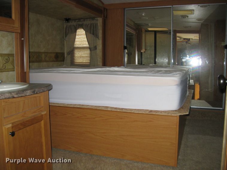 image for item DI2767 2009 Sundance  camper