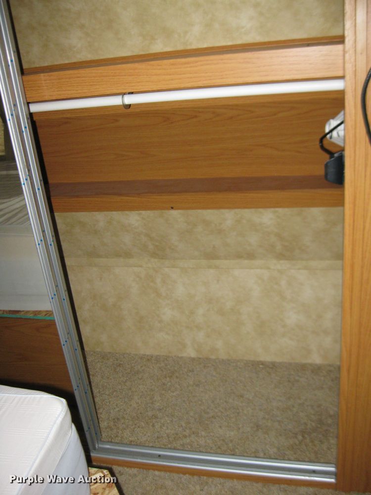 image for item DI2767 2009 Sundance  camper